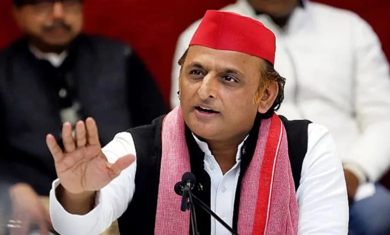 अखिलेश यादव का आरोप: SIR के नाम पर यूपी में 3 करोड़ वोट कटे, चुनाव आयोग पर उठाए सवाल अखिलेश यादव का आरोप: SIR के नाम पर यूपी में 3 करोड़ वोट कटे, चुनाव आयोग पर उठाए सवाल