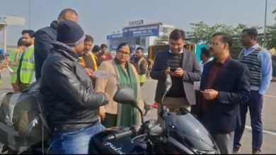 कानपुर देहात में सड़क सुरक्षा माह के तहत वाहन चेकिंग, ‘आधी-आधी पी’ कहने वालों की गाड़ियां सीज