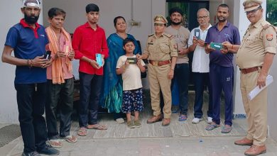 विकासनगर पुलिस ने CEIR पोर्टल की मदद से बरामद किए 13 गुमशुदा मोबाइल, मालिकों को लौटाए; चेहरों पर लौटी मुस्कान