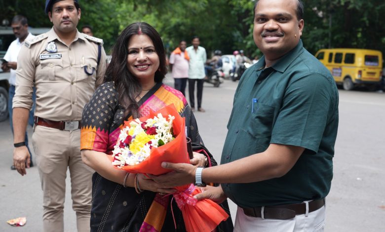 गिद्ध संरक्षण का लिया संकल्प, बच्चों ने जाना पर्यावरण में इनका महत्व गिद्ध संरक्षण का लिया संकल्प, बच्चों ने जाना पर्यावरण में इनका महत्व