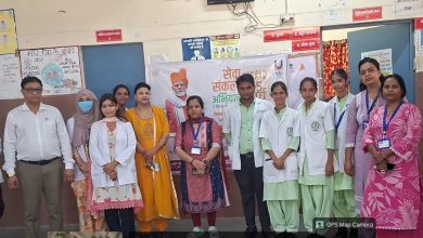 सेवा संकल्प अभियान के तहत मरीजों को फल और भोजन वितरित